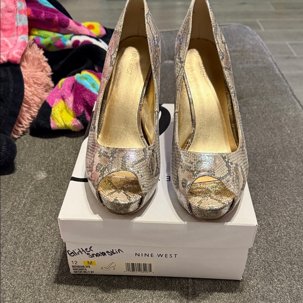 Nine West Silver Snakeskin Peep-Toe Heels
